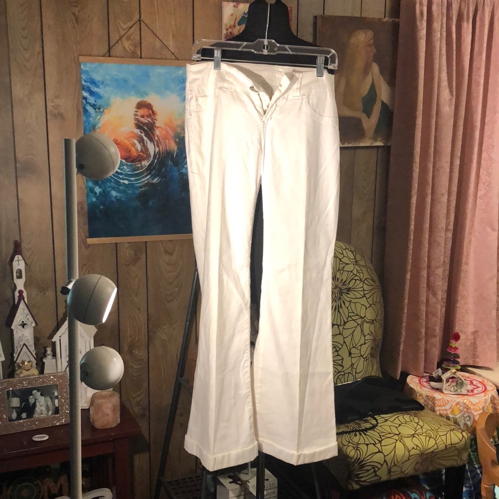 Pretty Lucky 99 White Jeans size 28